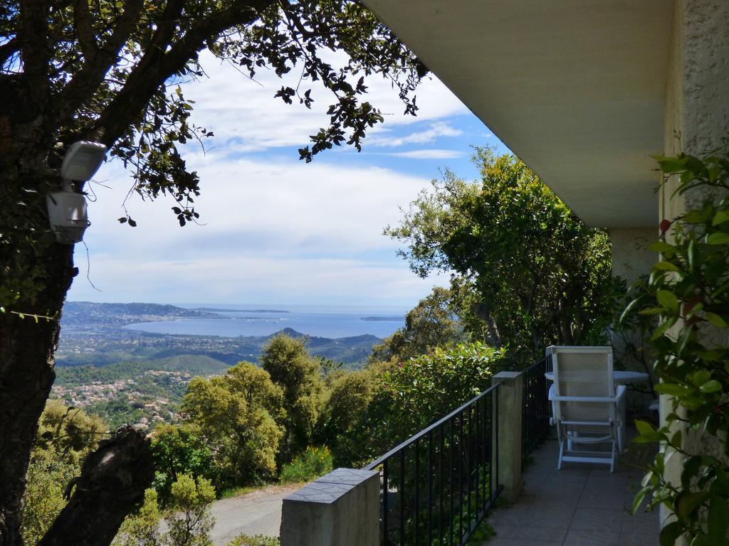 Saint-Jean-de-l'Esterel Chambres D'Hotes Vue Mer L'Esterel Panoramique المظهر الخارجي الصورة